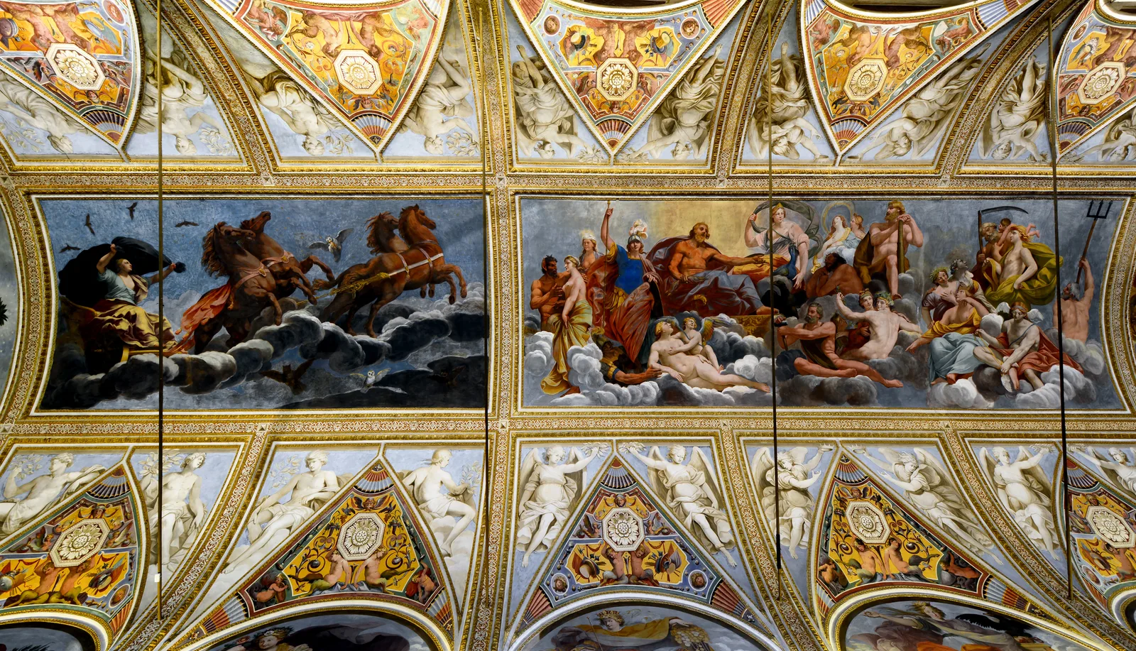 Plafond Sala degli Specchi in Palazzo Ducale Mantua